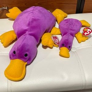 Paddles the beanie buddy and Patti the beanie baby!